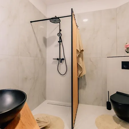 Lorey Apartment