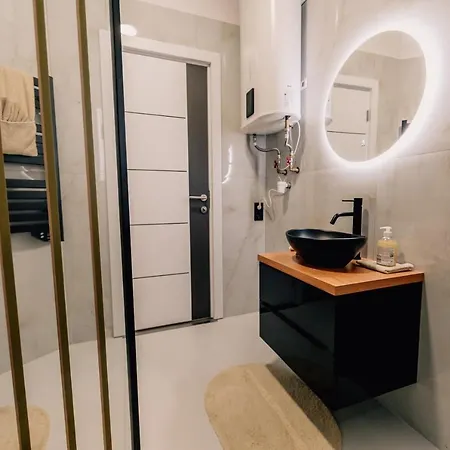 Lorey Apartment